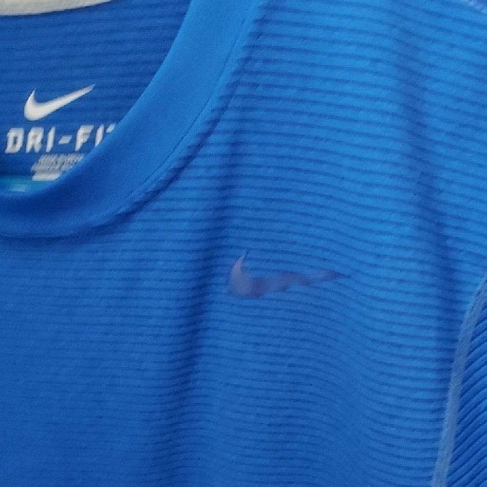 Nike Men's Vibrant Blue Short Sleeve Tee - Picture 3 of 6